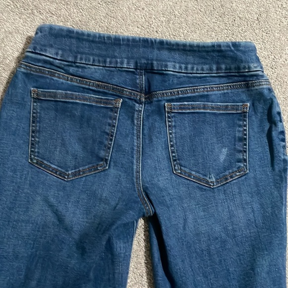Chicos Jenning Ankle jeans with snaps on the bottom and designer “worn” places - Picture 9 of 11